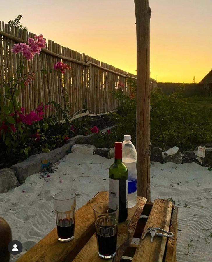 Habibis Bottle House Bed & Breakfast Nungwi Ngoại thất bức ảnh